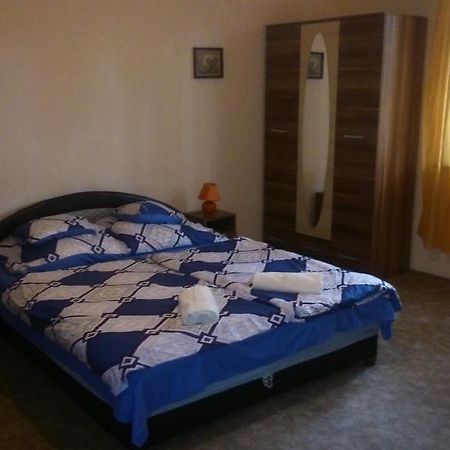 Palm-Apartment Budapest Extérieur photo